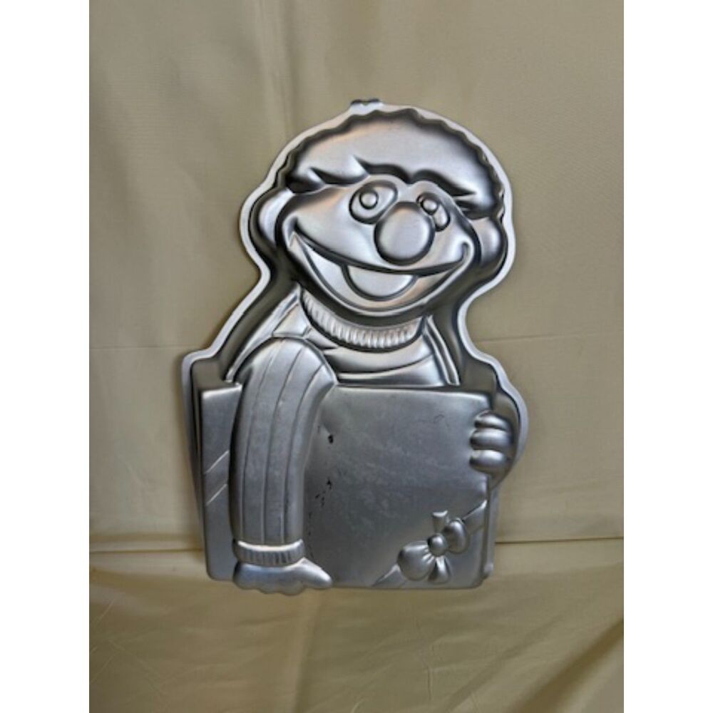 1983 Birthday Ernie Sesame Street Muppets Wilton Cake Pan Mold 502-3614